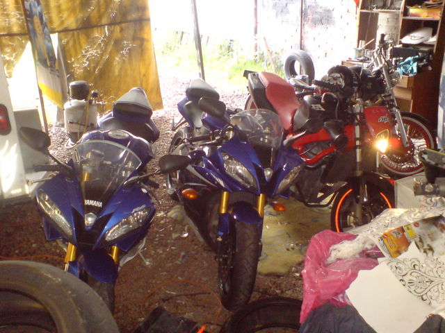 R6R 06/ R6R 07/ F4I STUNT04 /OLD SCHOOL 01