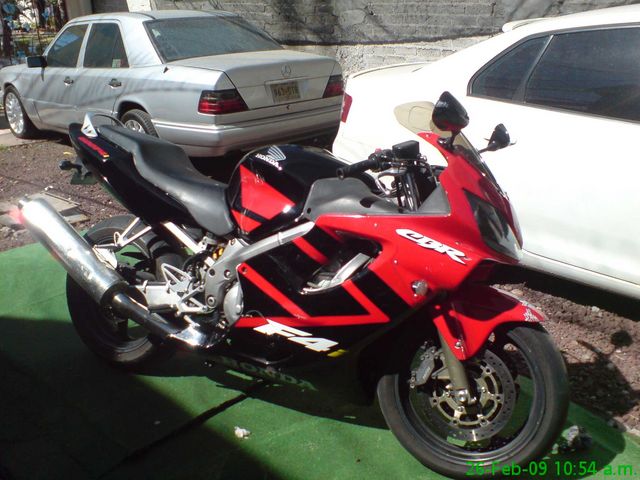 HONDA CBR F4I